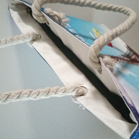 🗼👜 Paris Eiffel Tower Bag 👜🗼| Tote, Beach 🏖️ or Shopping 🛍️ Bag - Picture 6 of 7